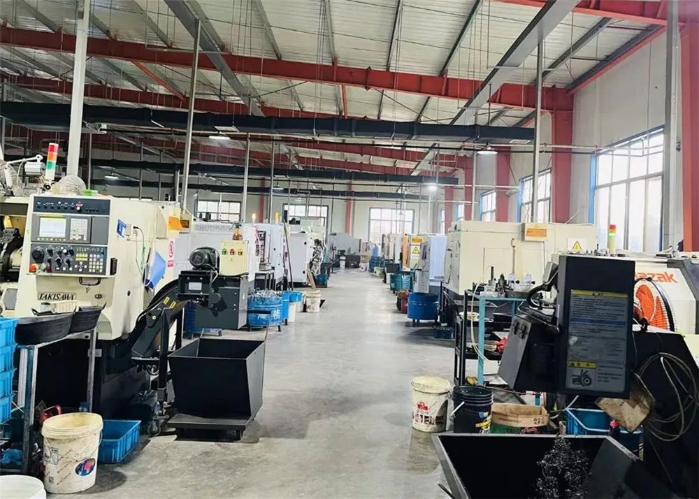 Kontrola kvality hydraulických dielov a príslušenstva obrábacích strojov